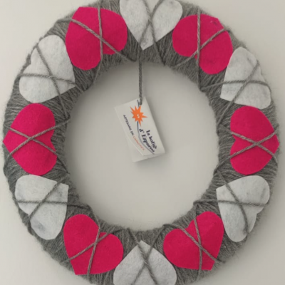 Corona Corazones de Fieltro