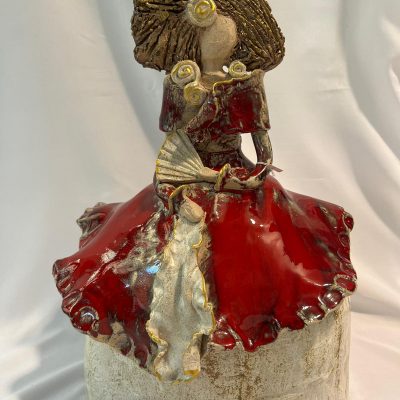 Menina cerámica esmaltada