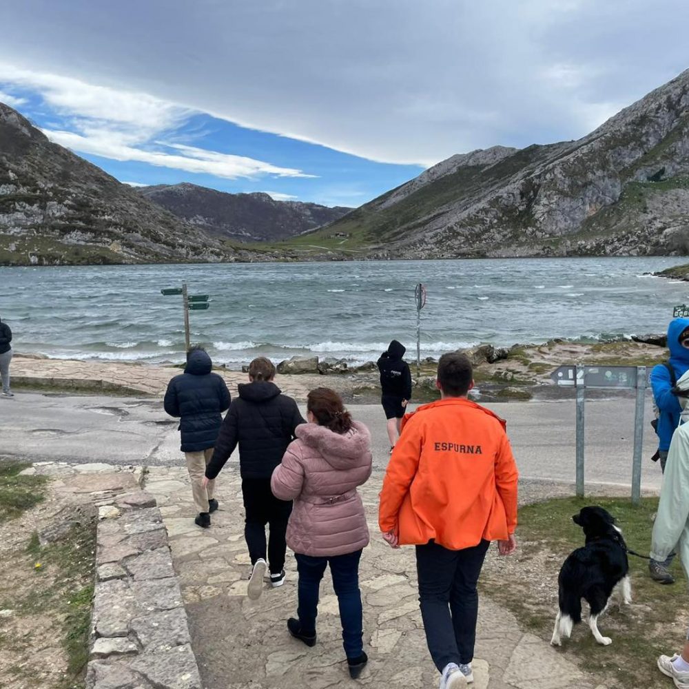 435961503_817329477087593_5475399902601632254_n